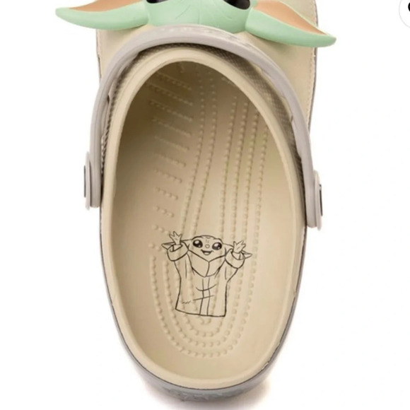 CROCS Mandalorian Baby Yoda NWT - Picture 12 of 14